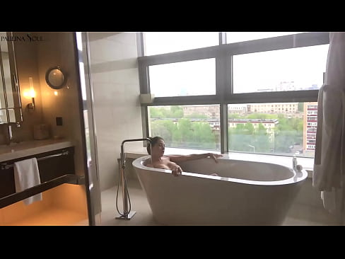 ❤️ Tremenda babe Passionately jerking off its pussy in u bagnu ❌ Super porn à noi ❌️